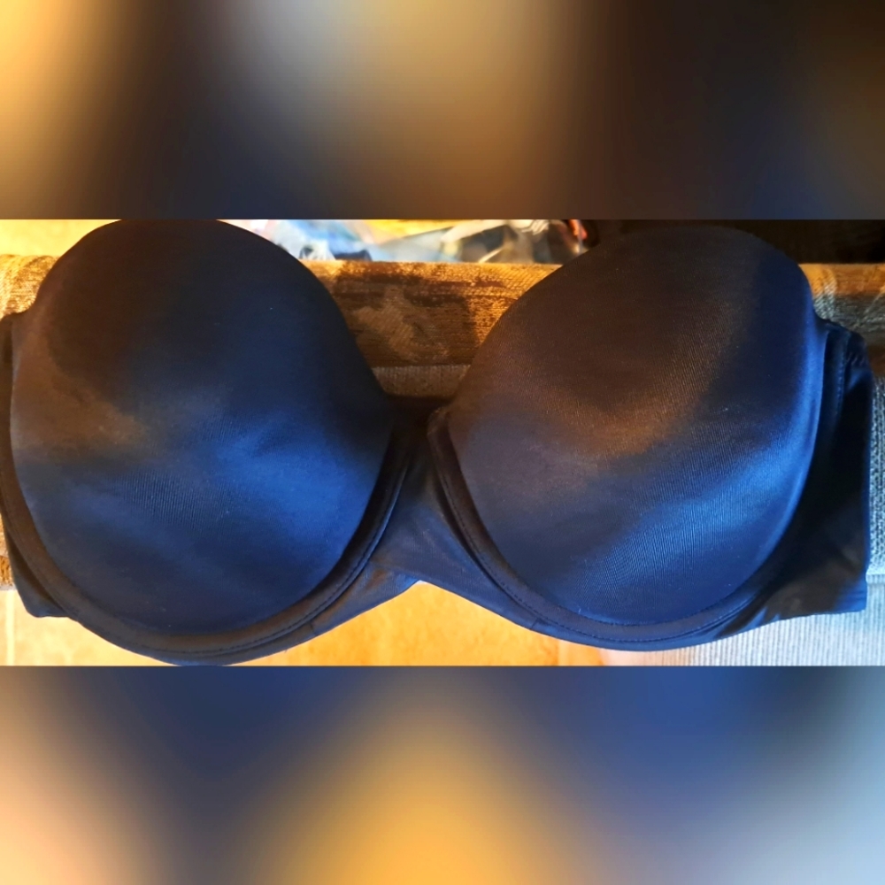 Ladies MAIDENFORM Padded Strapless Black Bra 40D Underwired